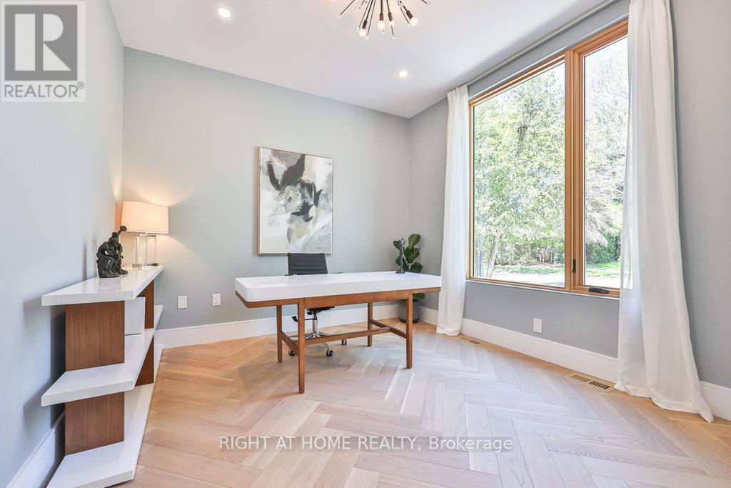 920 Calder Road, Mississauga, ON - Indoor