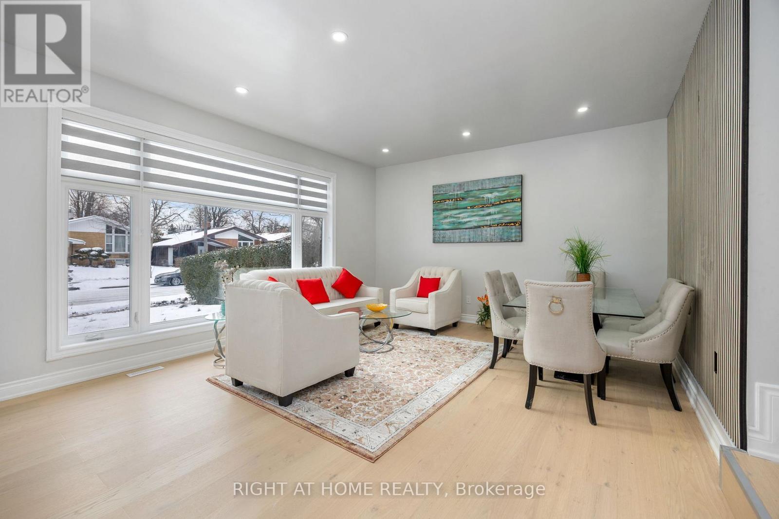 53 Gaiety Drive, Toronto, ON - Indoor