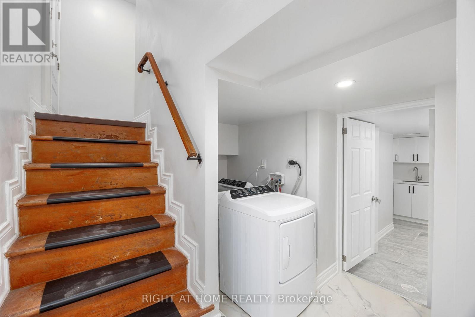 53 Gaiety Drive, Toronto, ON - Indoor
