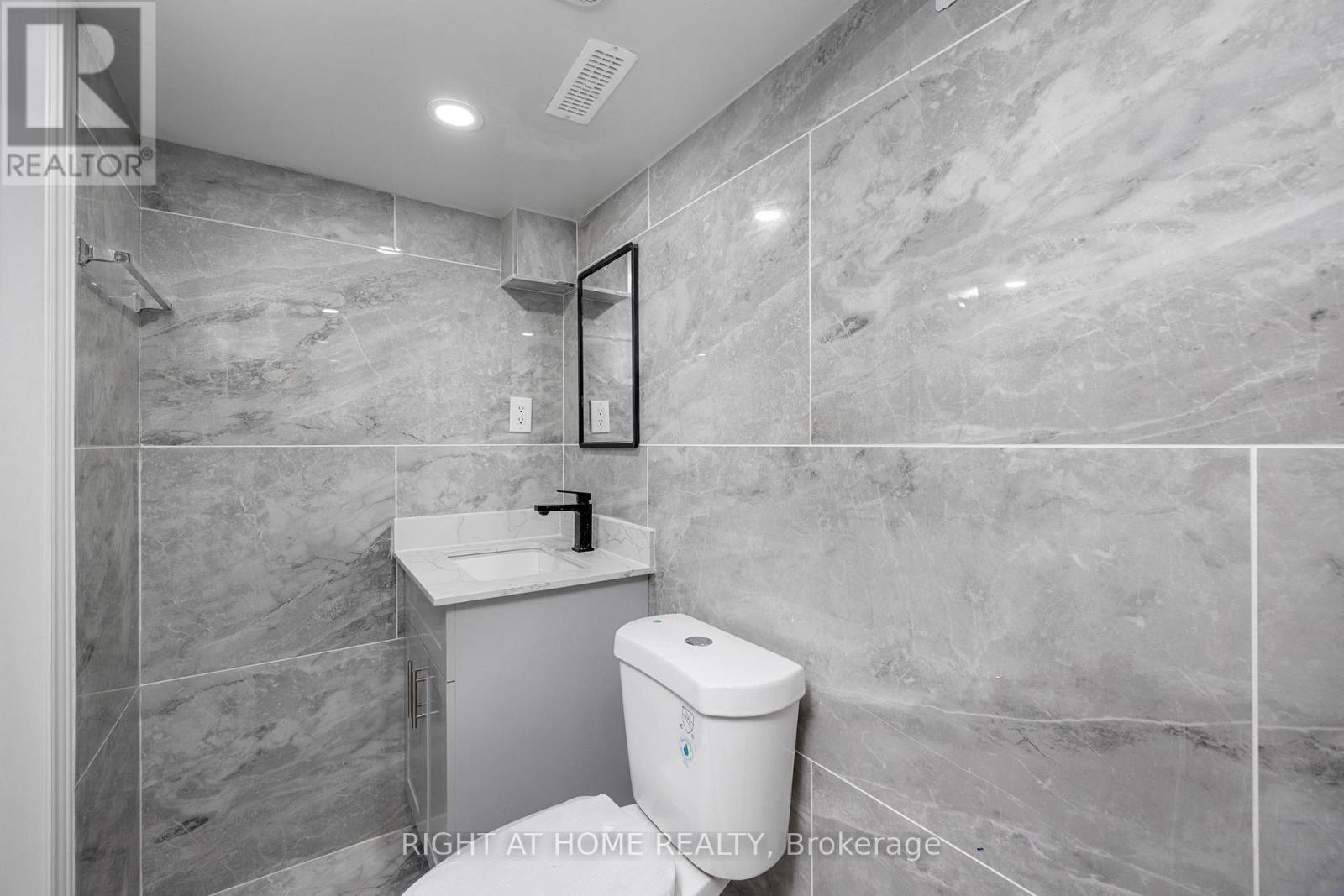 53 Gaiety Drive, Toronto, ON - Indoor Photo Showing Bathroom