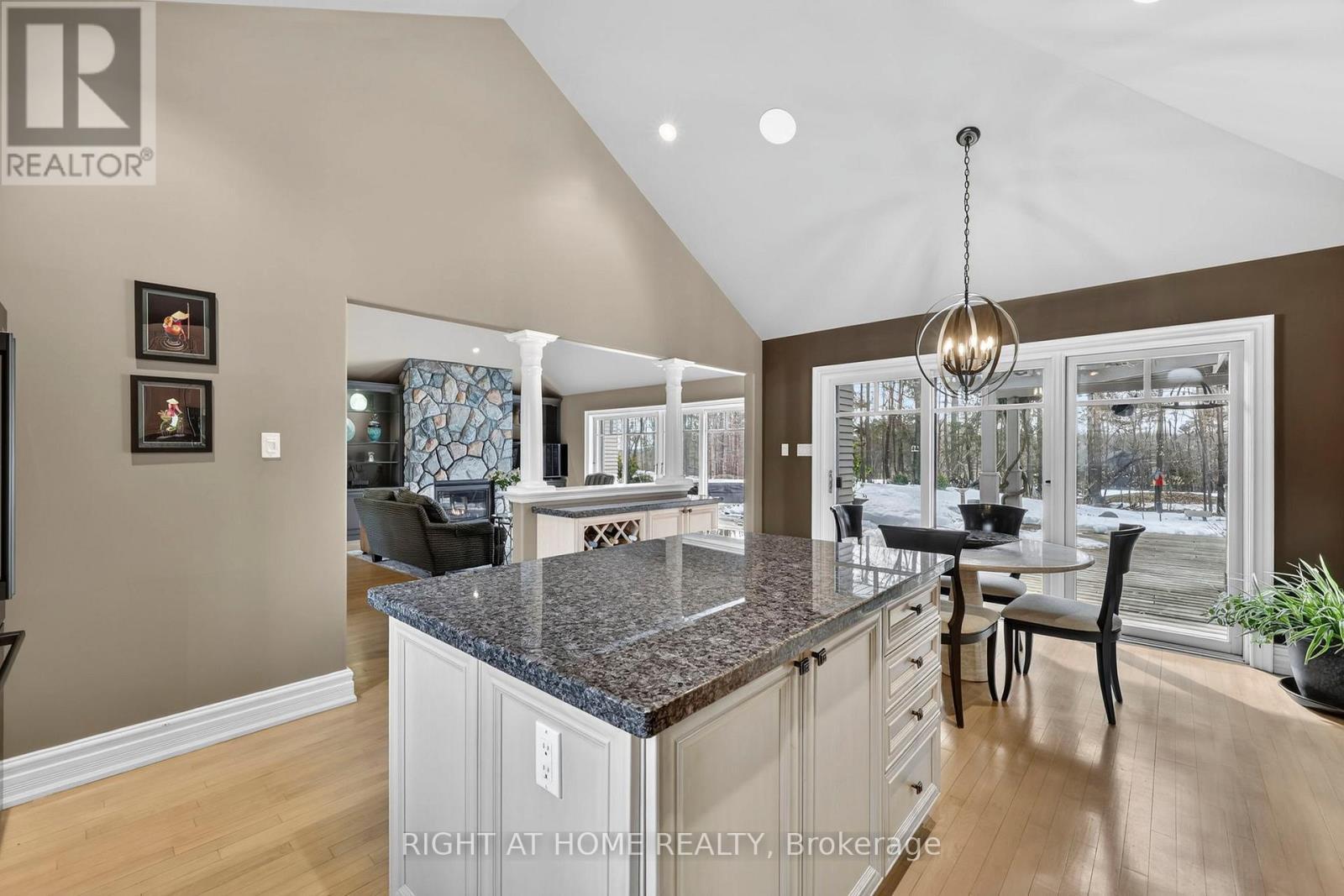 13 Alpine Way, Oro-Medonte, ON - Indoor