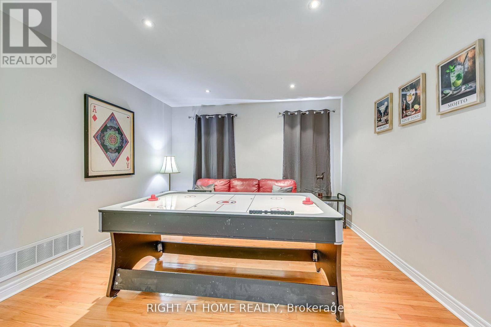 814 Brass Winds Place, Mississauga, ON - Indoor Photo Showing Other Room