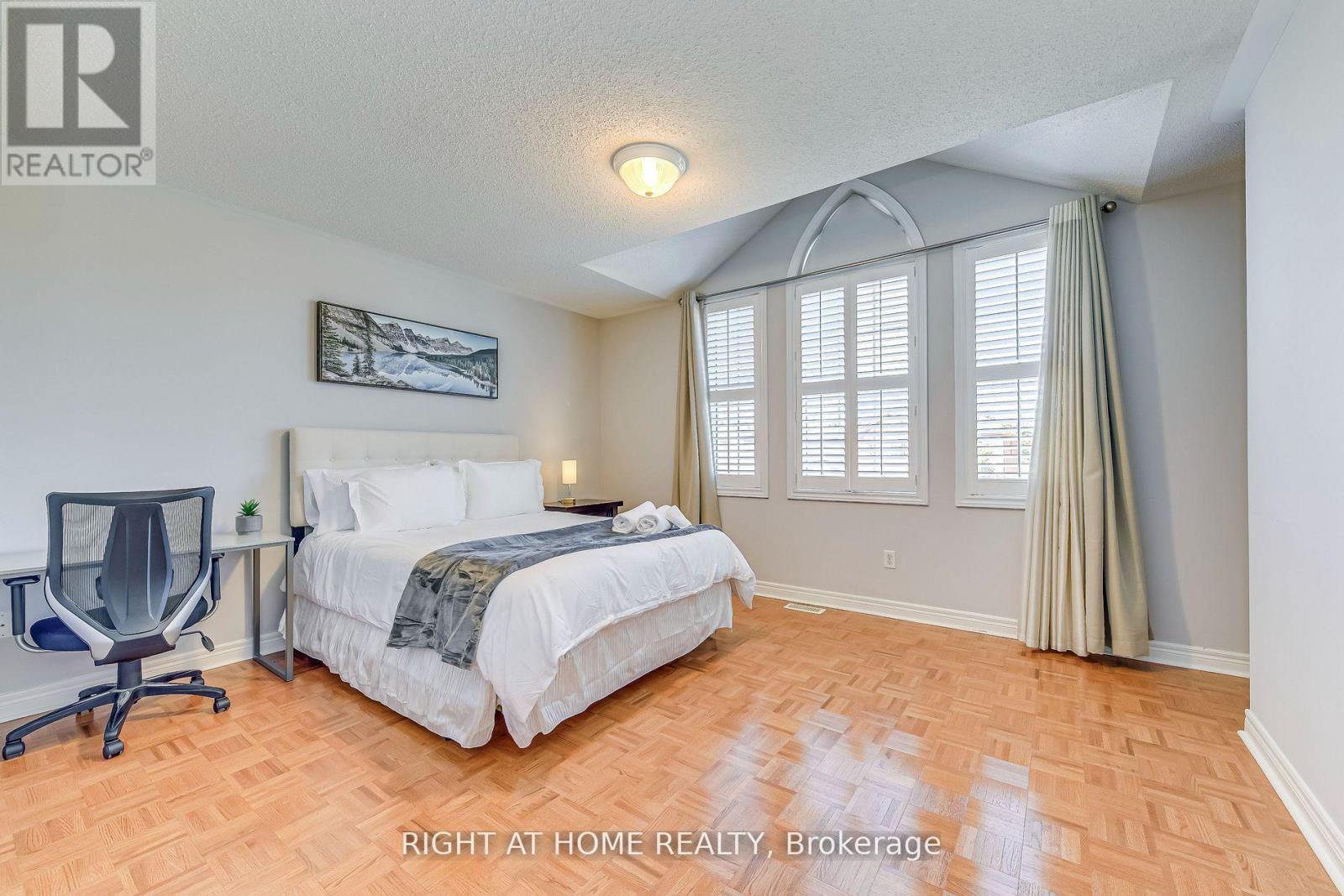 814 Brass Winds Place, Mississauga, ON - Indoor Photo Showing Bedroom