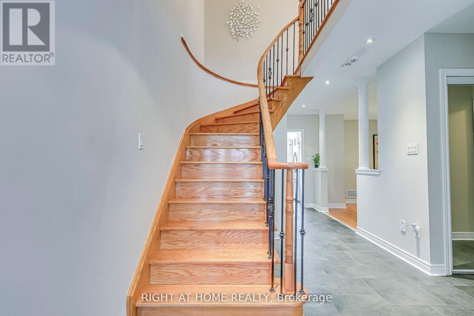 814 Brass Winds Place, Mississauga, ON - Indoor Photo Showing Other Room
