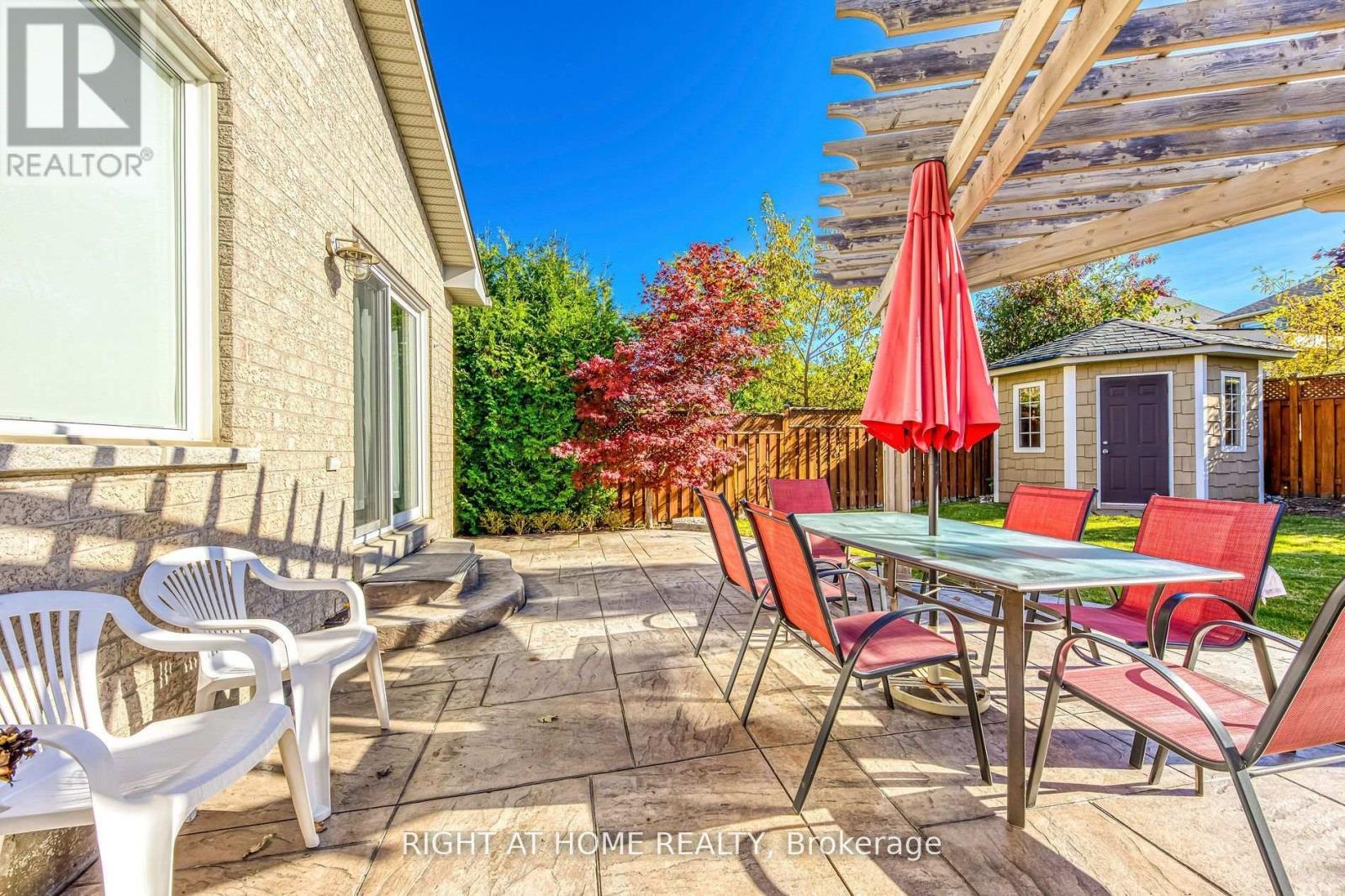 814 Brass Winds Place, Mississauga, ON - Outdoor With Deck Patio Veranda
