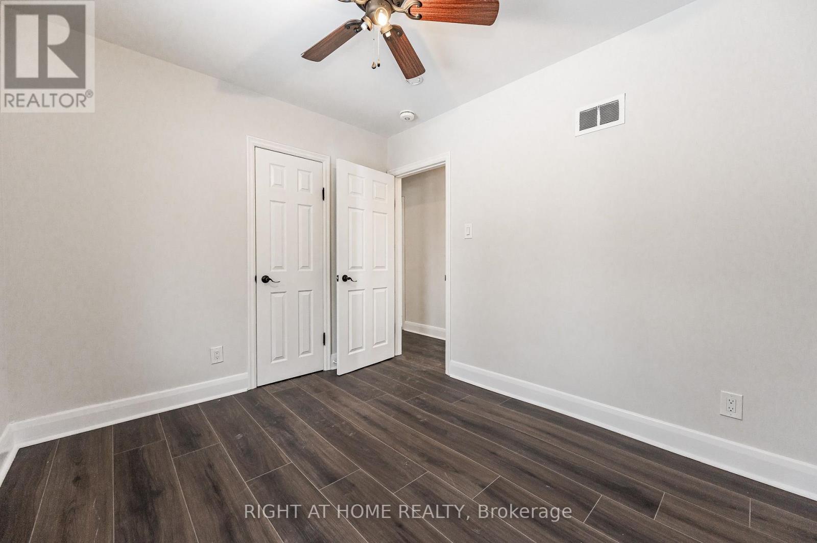 18 Ridgewood Avenue, Kitchener, ON - Indoor Photo Showing Other Room