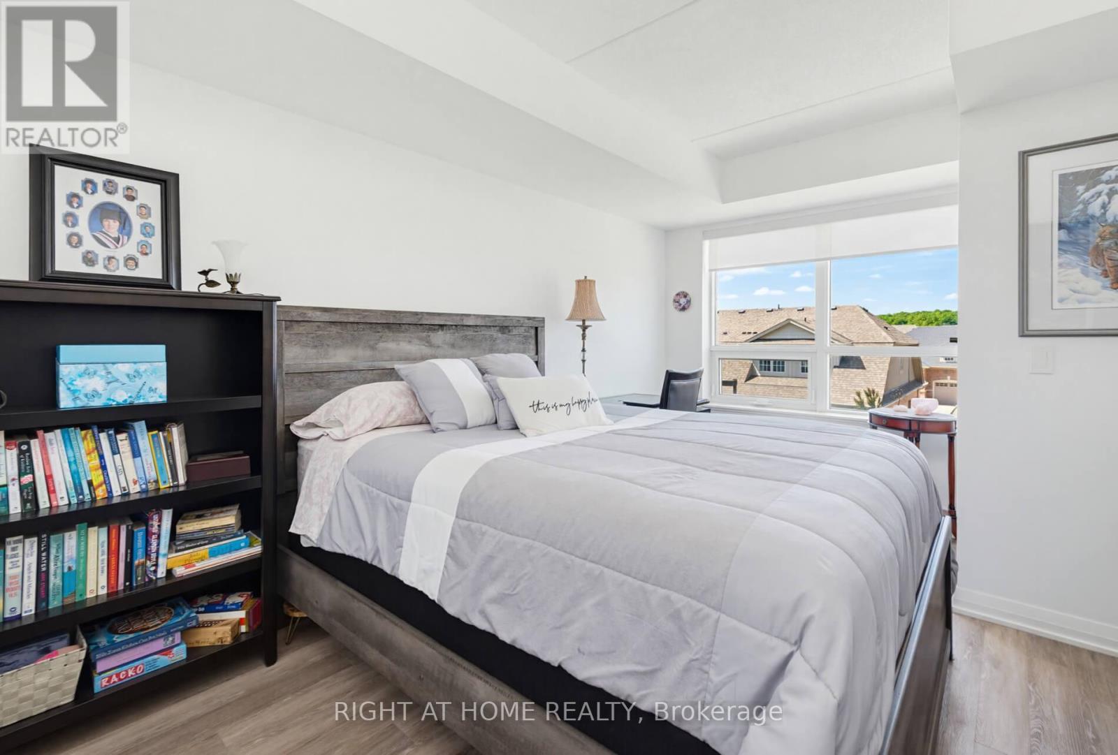 318 - 40 Via Rosedale, Brampton, ON - Indoor Photo Showing Bedroom