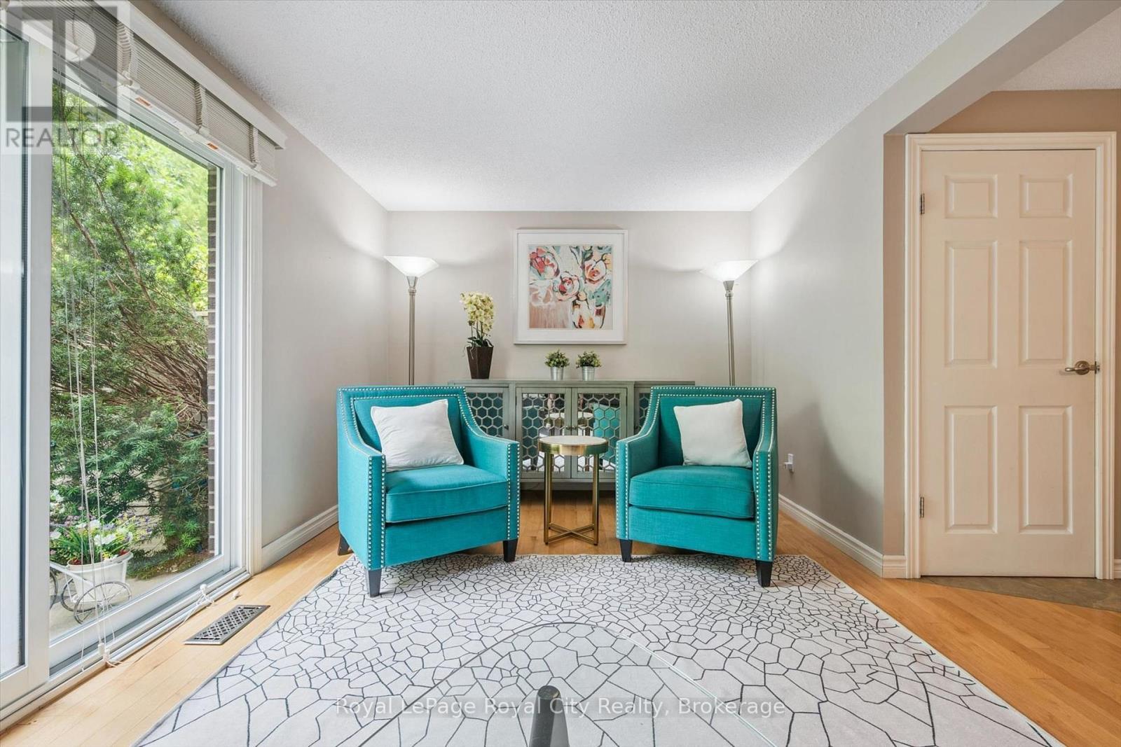 30 - 383 Edinburgh Road S, Guelph (Dovercliffe Park/Old University), ON - Indoor Photo Showing Other Room