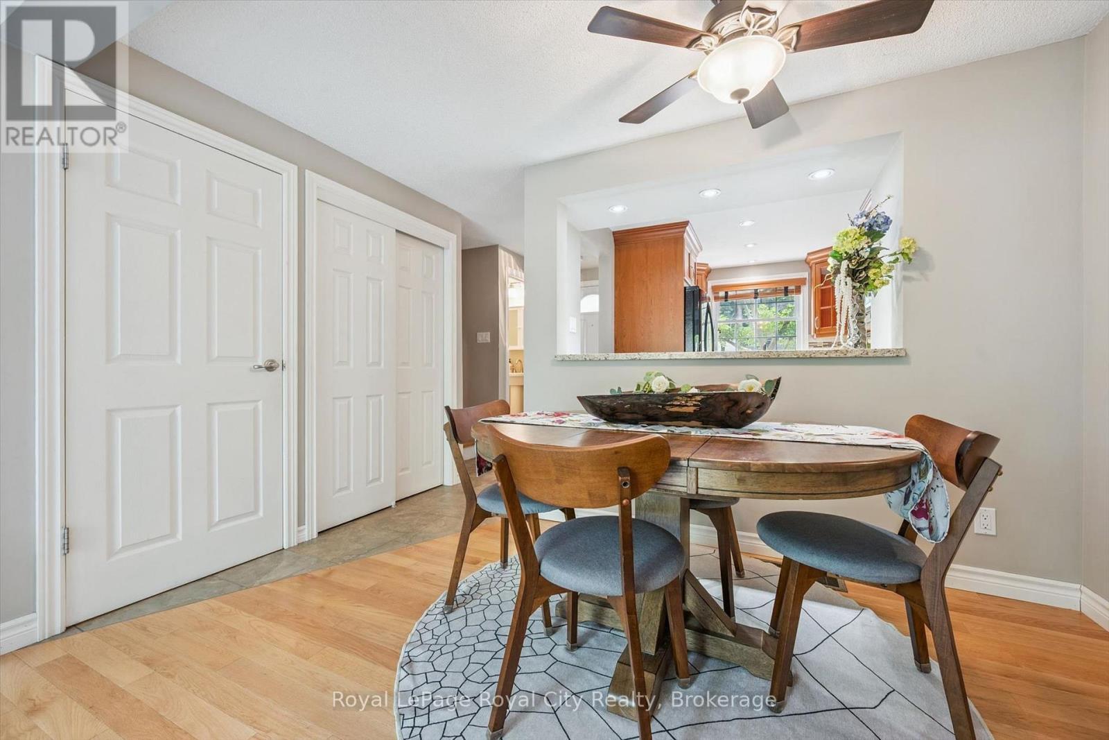 30 - 383 Edinburgh Road S, Guelph (Dovercliffe Park/Old University), ON - Indoor Photo Showing Dining Room