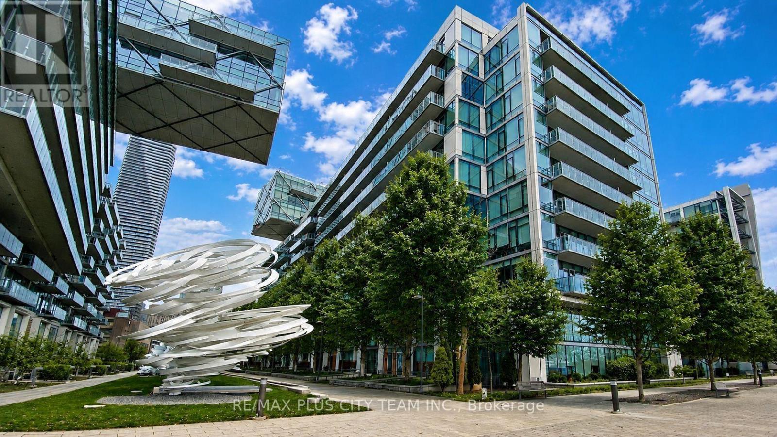 1305 - 39 Queens Quay E, Toronto, ON - Outdoor