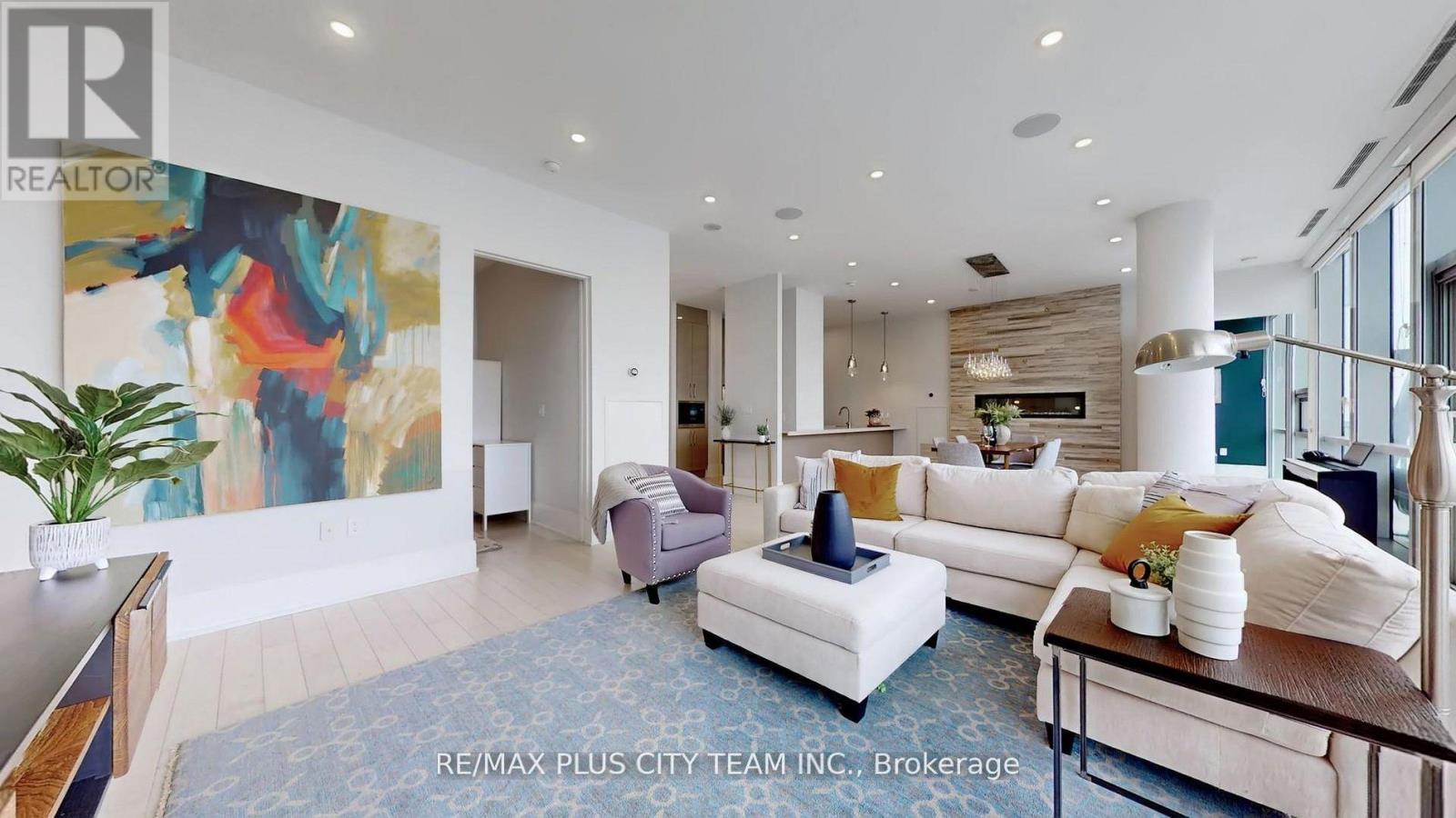1305 - 39 Queens Quay E, Toronto, ON - Indoor Photo Showing Living Room With Fireplace