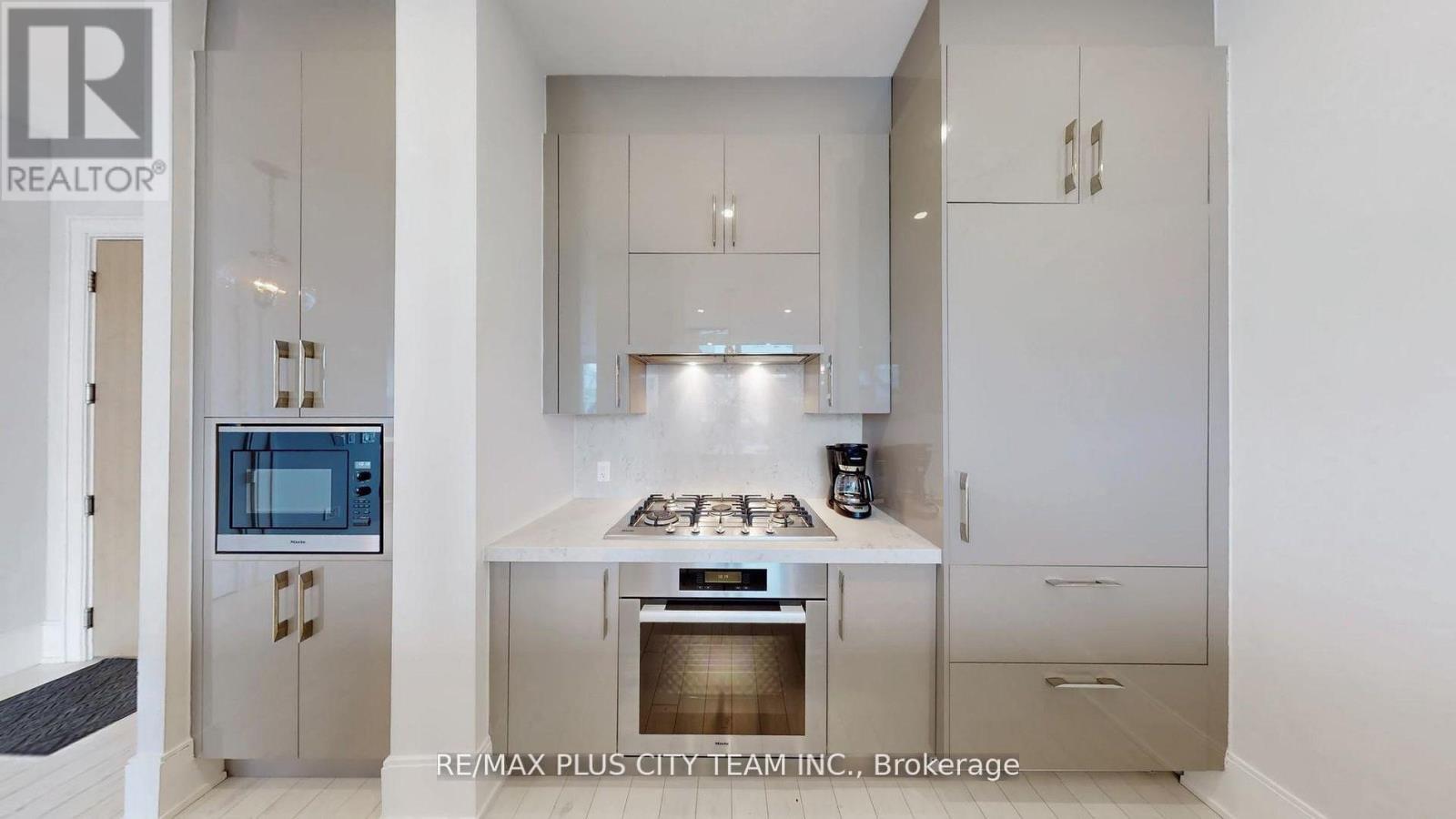 1305 - 39 Queens Quay E, Toronto, ON - Indoor Photo Showing Other Room