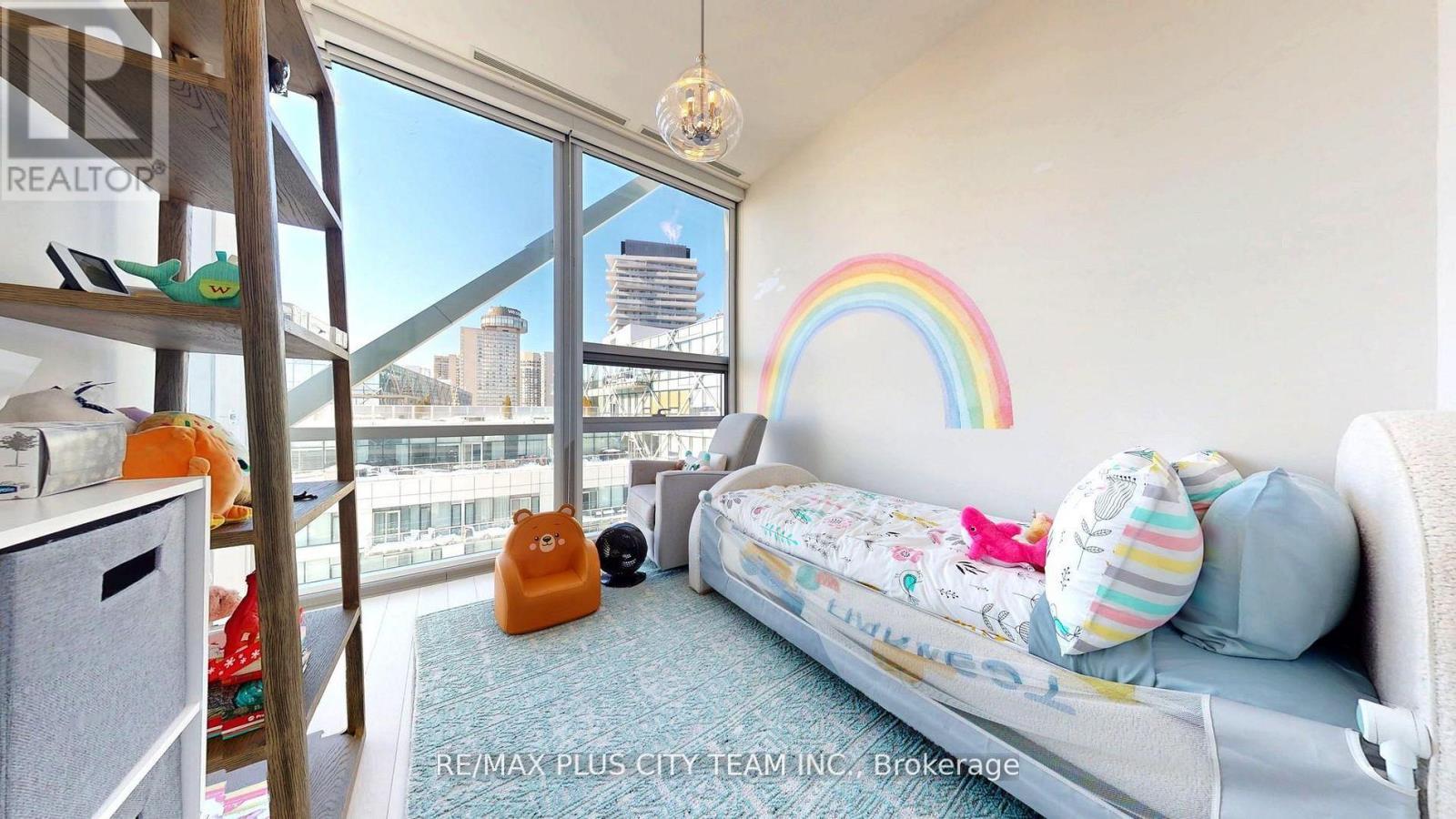 1305 - 39 Queens Quay E, Toronto, ON - Indoor Photo Showing Bedroom