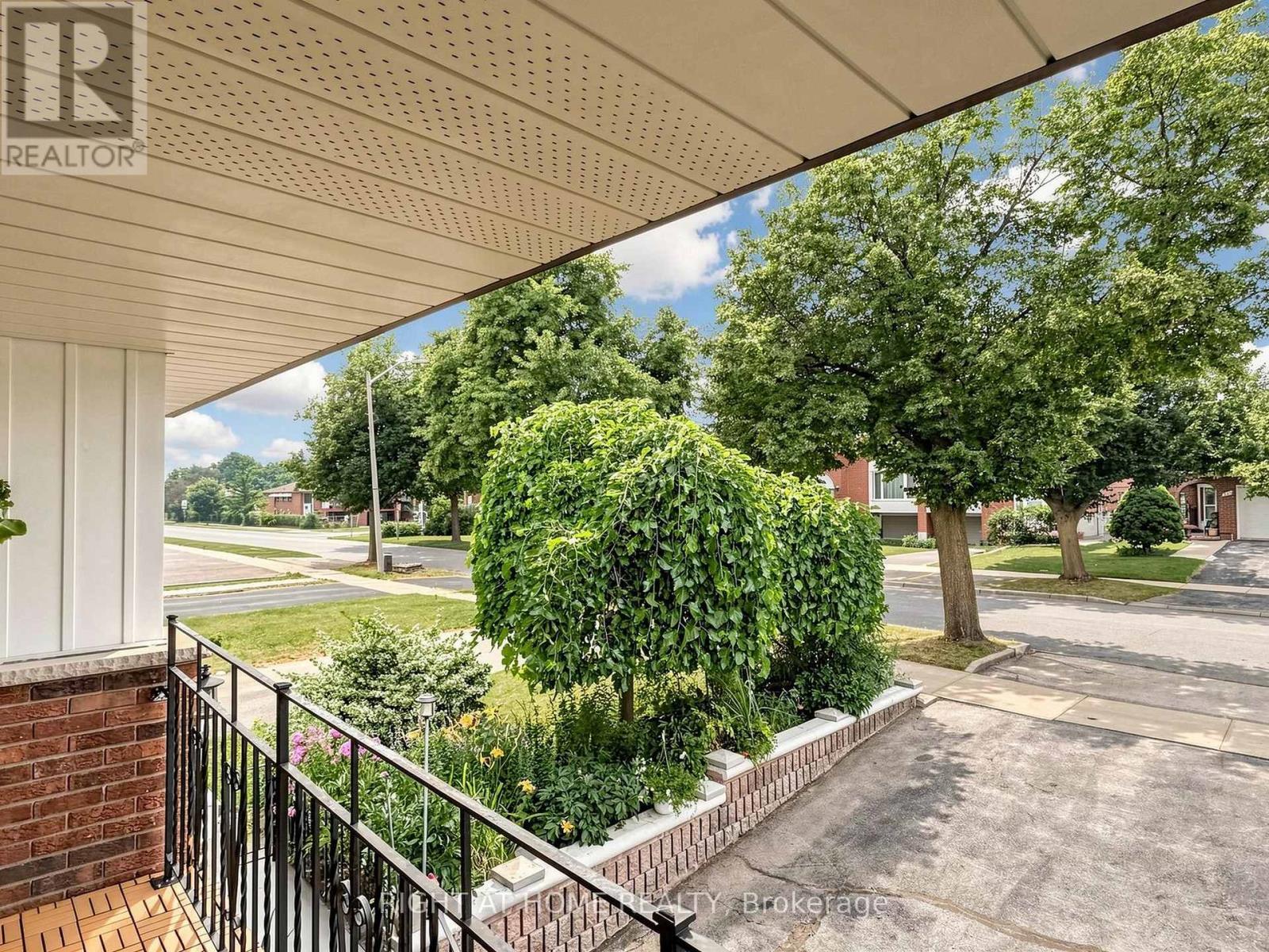 227 Apache Trail, Toronto, ON - Outdoor