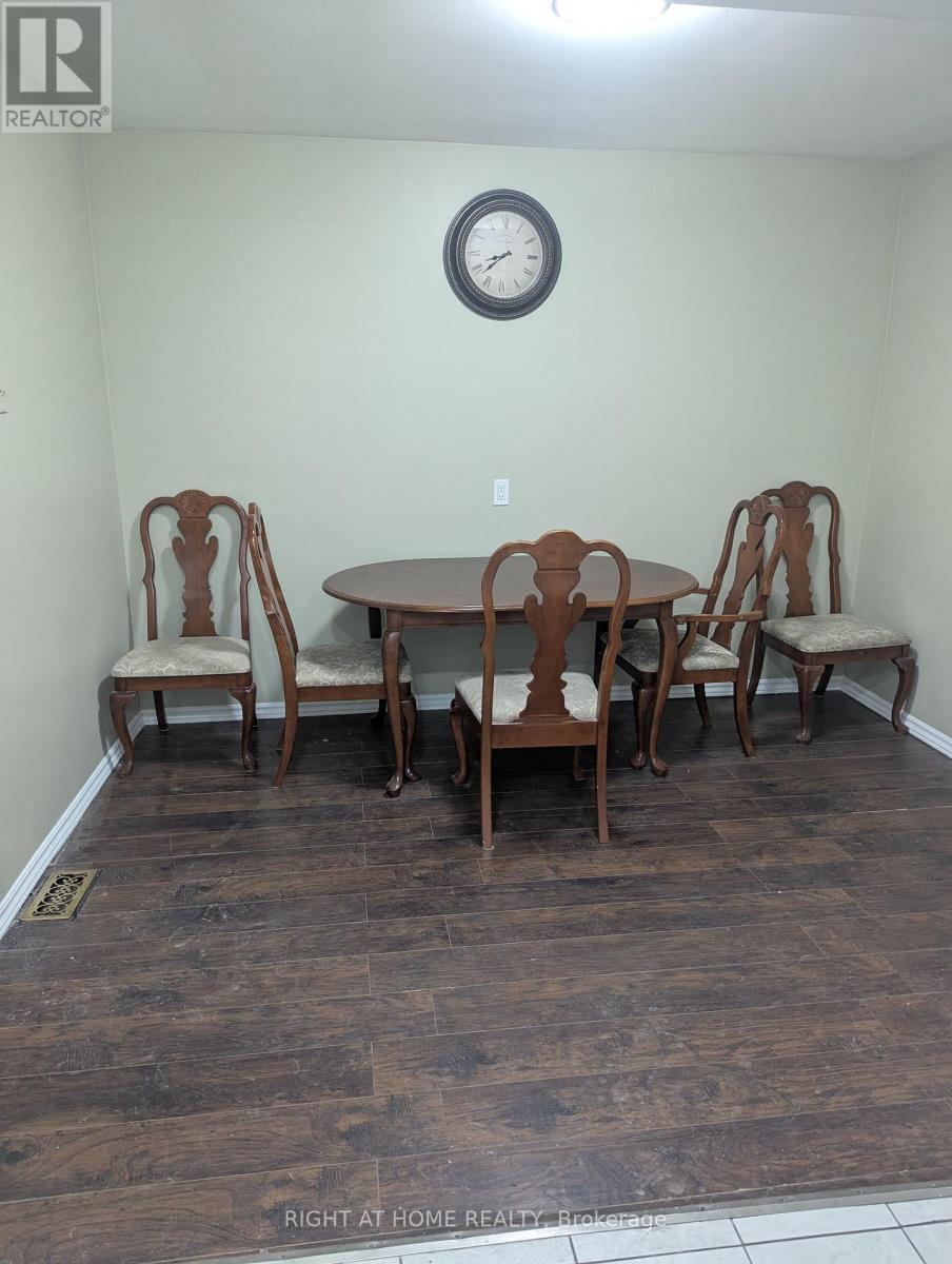 949 Main Street E, Hamilton, ON
