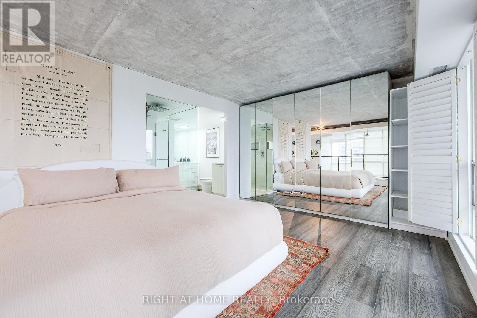 728 - 250 Manitoba Street Se, Toronto, ON - Indoor Photo Showing Other Room