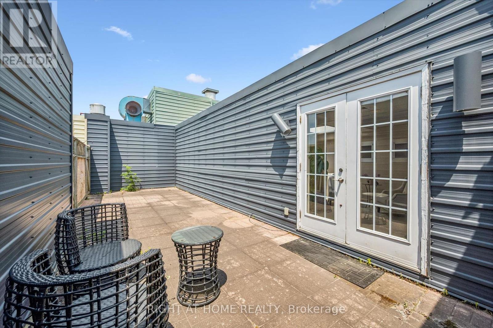 804 - 281 Bristol Street, Guelph, ON - Outdoor