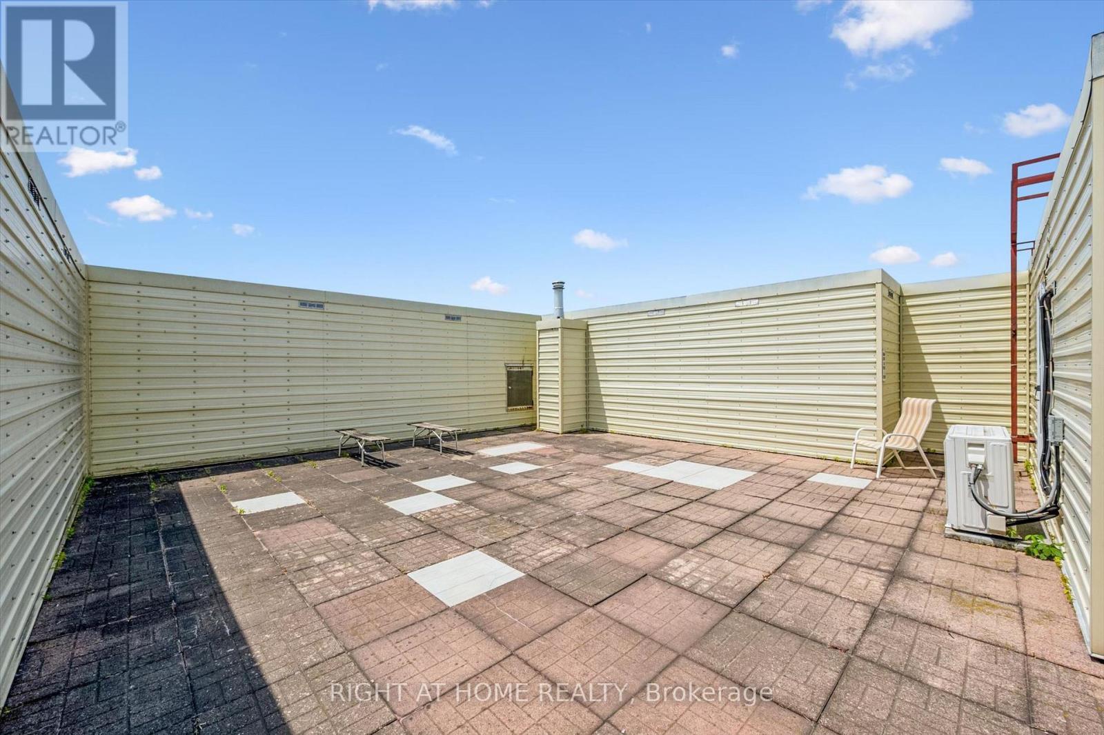804 - 281 Bristol Street, Guelph, ON - Outdoor