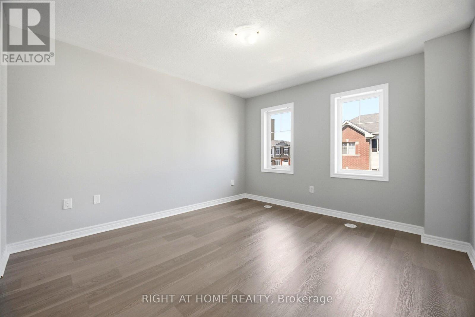 8 Rapids Lane, Hamilton, ON - Indoor Photo Showing Other Room