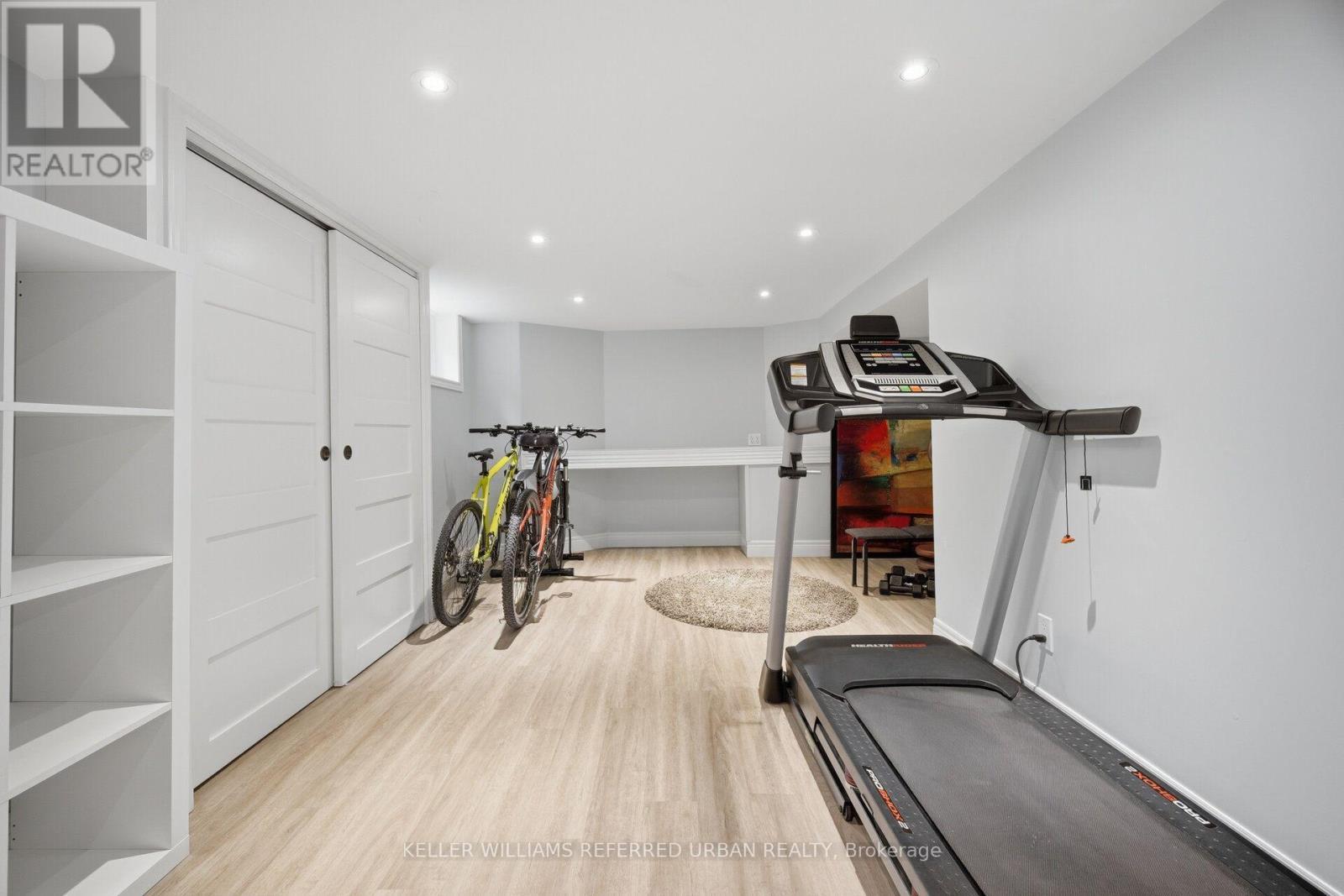 124 Kipling Road, Hamilton, ON - Indoor Photo Showing Gym Room