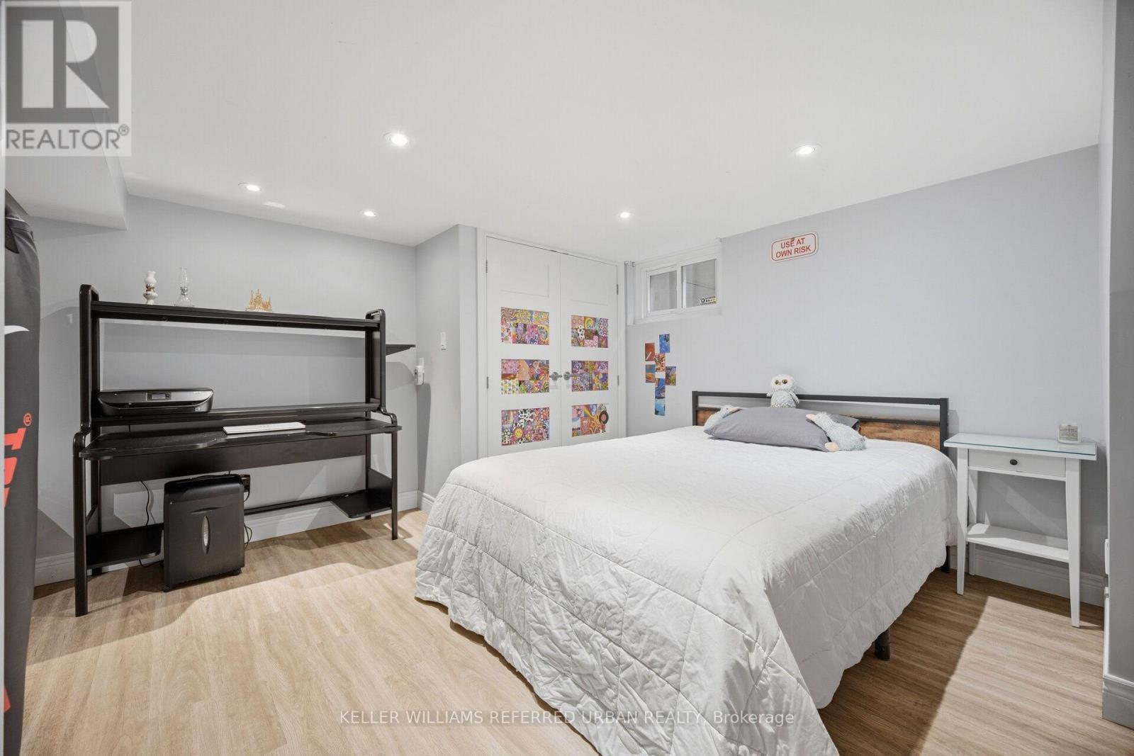 124 Kipling Road, Hamilton, ON - Indoor Photo Showing Bedroom