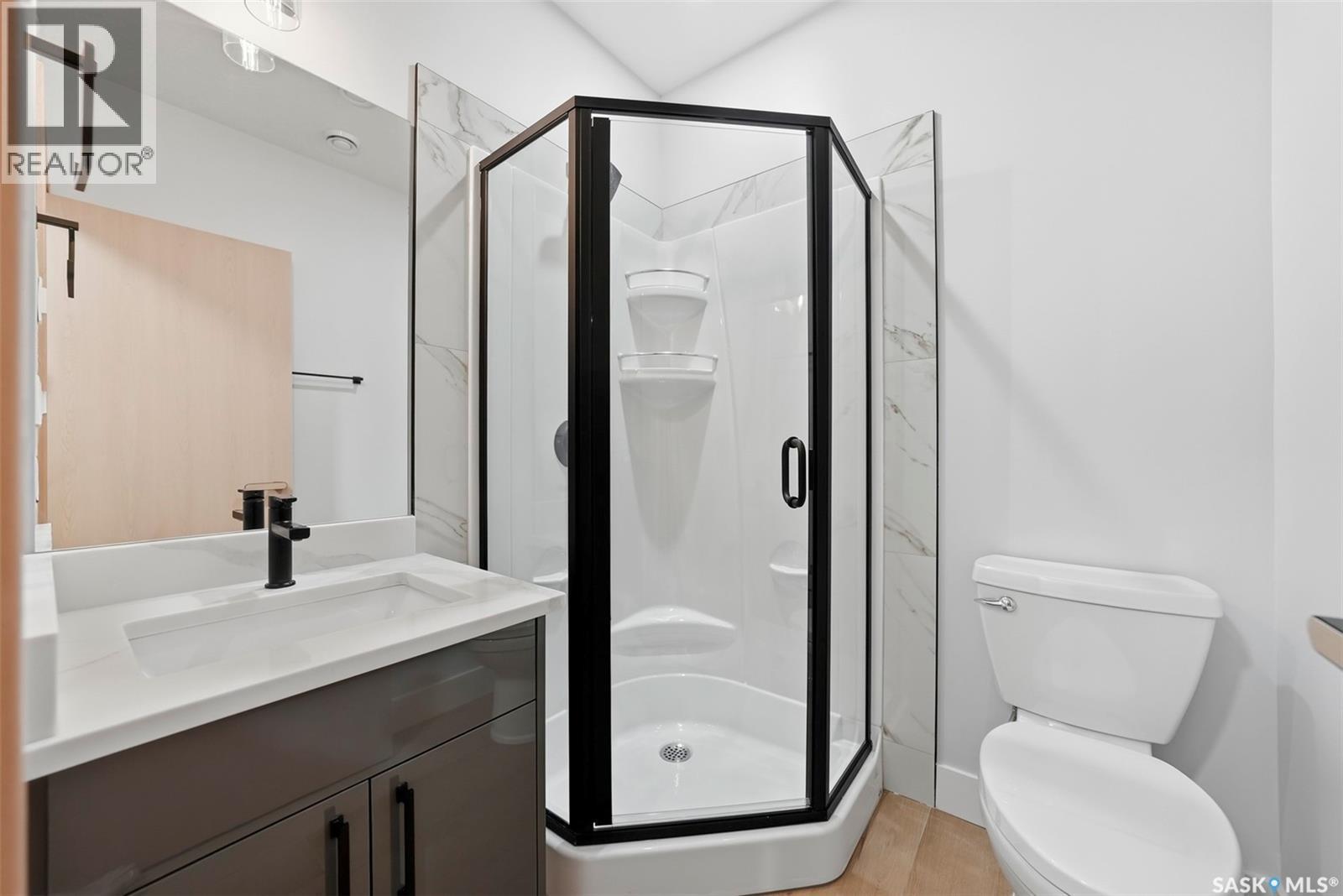150 Sharma Lane, Saskatoon, SK - Indoor Photo Showing Bathroom