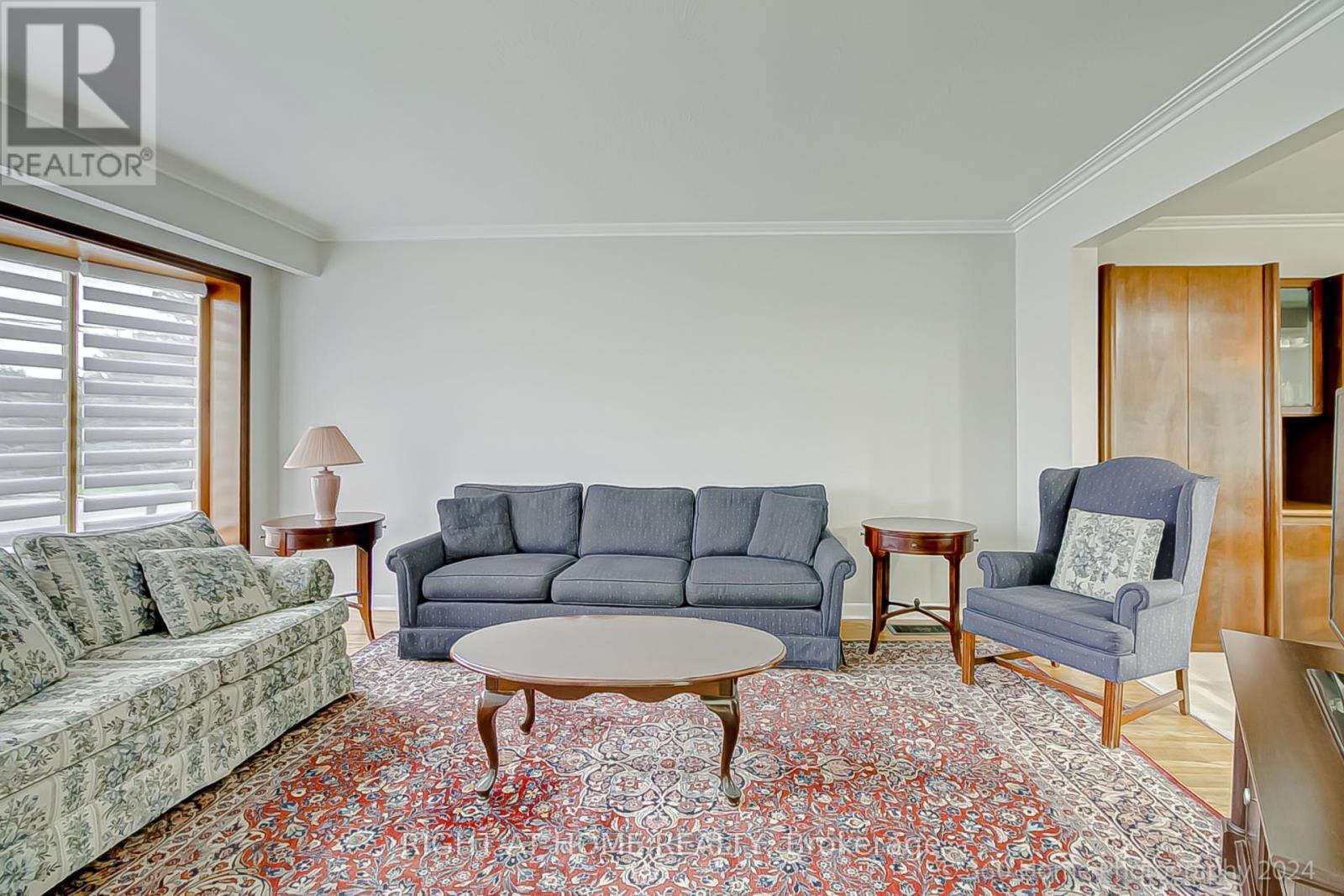 19 Martini Drive, Toronto, ON - Indoor Photo Showing Living Room