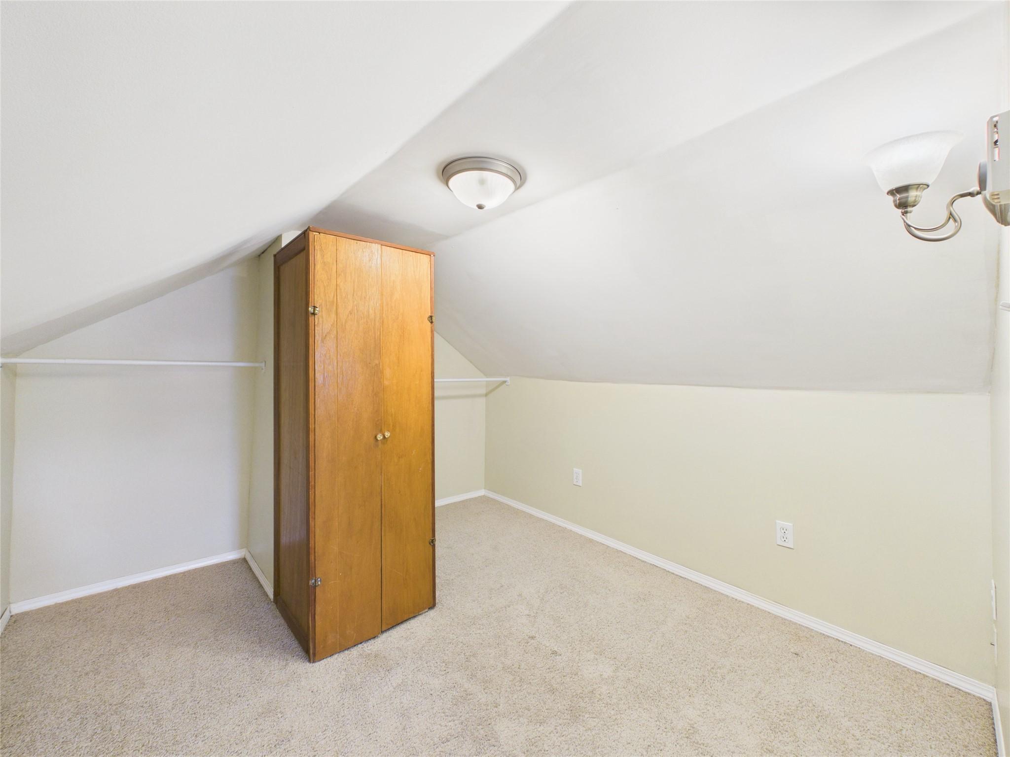 217 6Th Avenue, Cranbrook, BC - Indoor Photo Showing Other Room