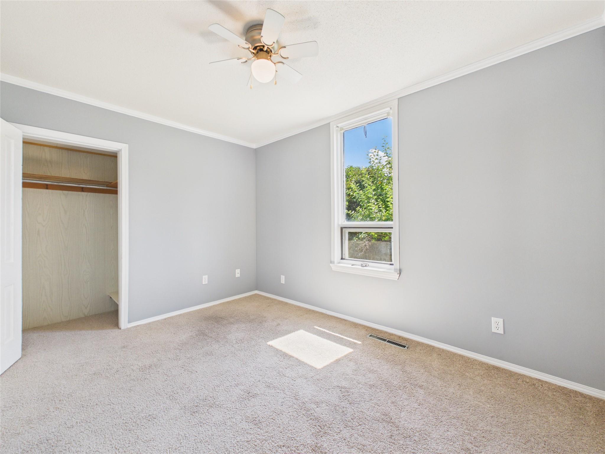 217 6Th Avenue, Cranbrook, BC - Indoor Photo Showing Other Room