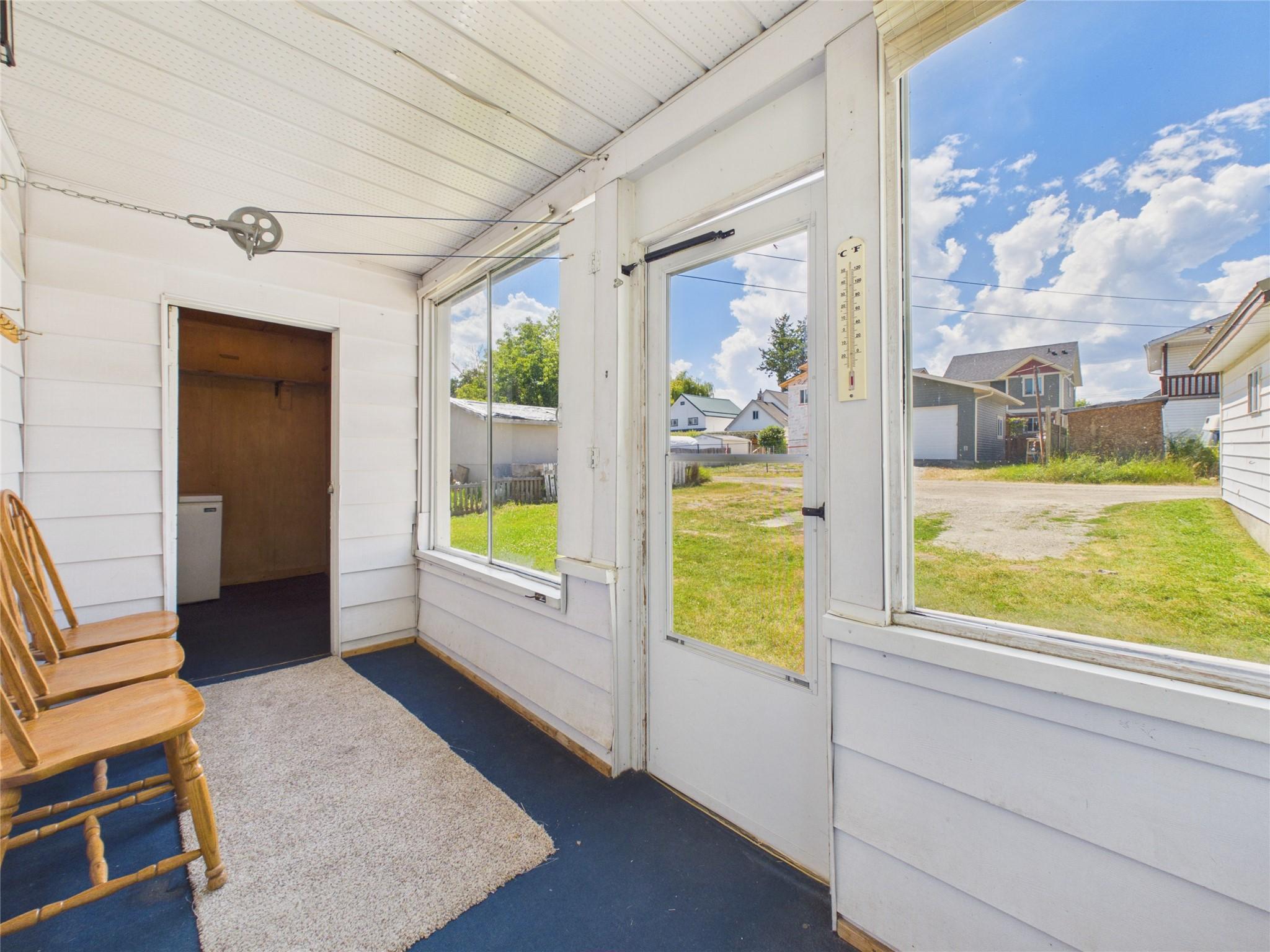 217 6Th Avenue, Cranbrook, BC - Outdoor With Exterior