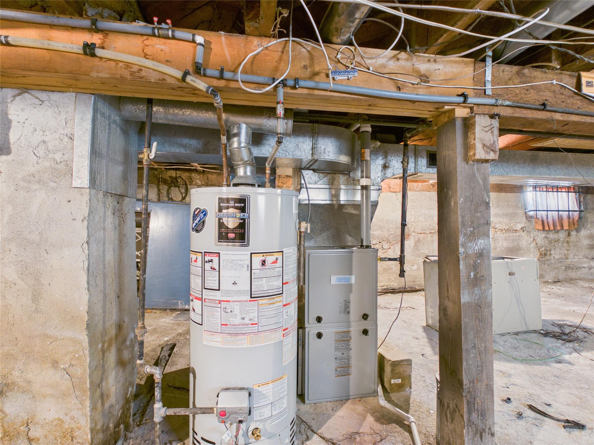 217 6Th Avenue, Cranbrook, BC - Indoor Photo Showing Basement
