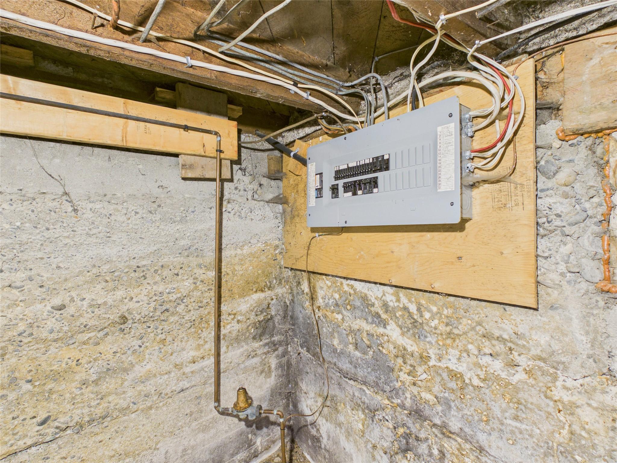 217 6Th Avenue, Cranbrook, BC - Indoor Photo Showing Basement