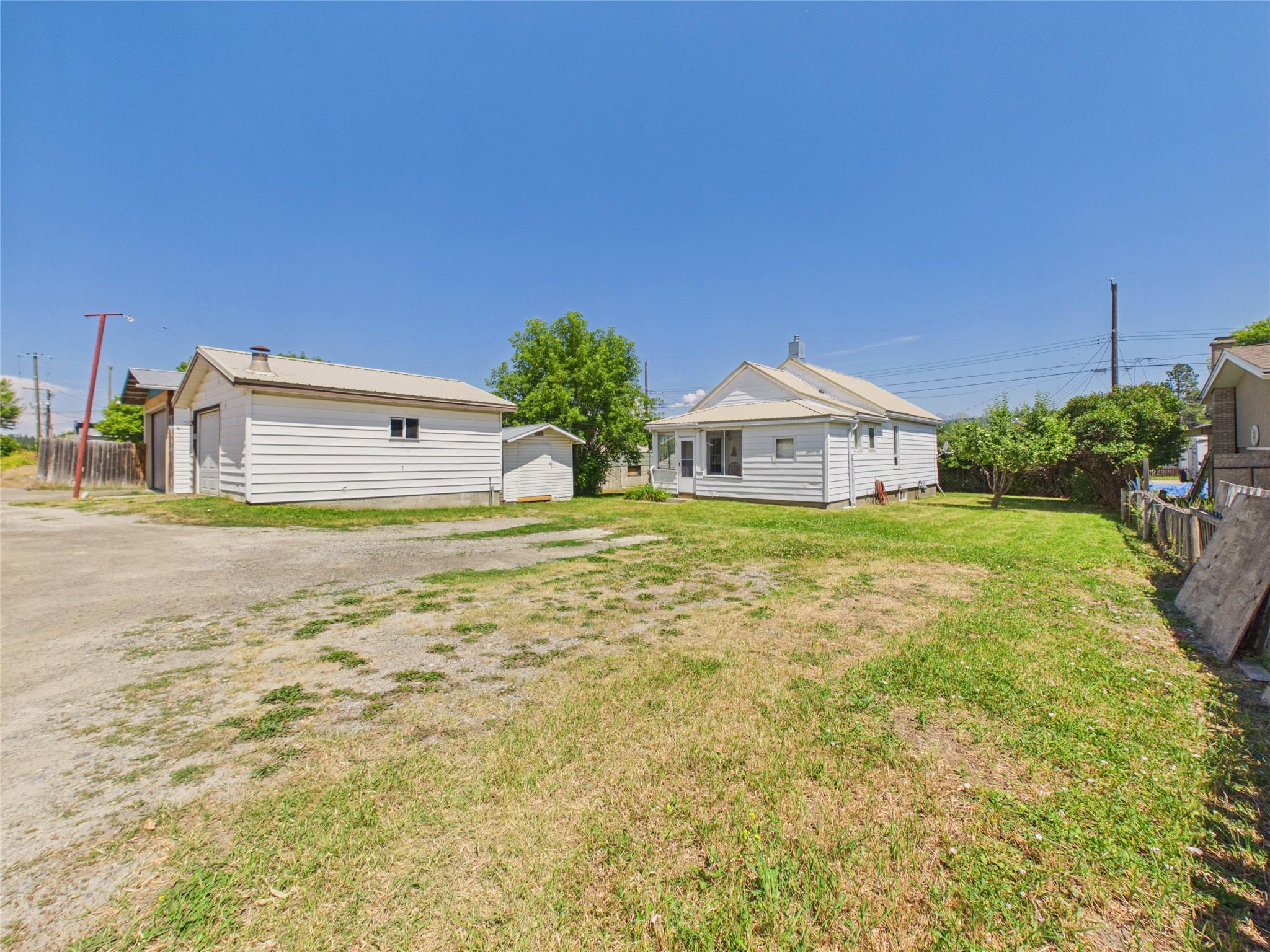 217 6Th Avenue, Cranbrook, BC - Outdoor