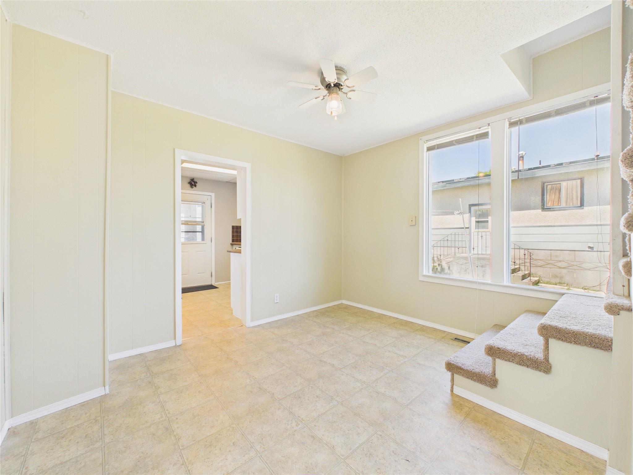 217 6Th Avenue, Cranbrook, BC - Indoor