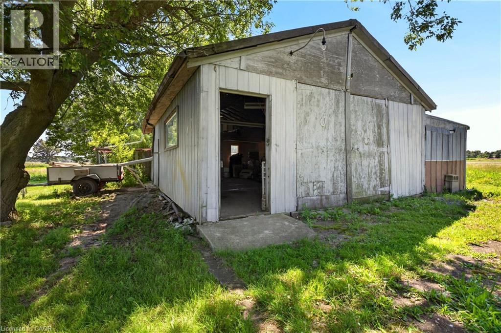 Image quality insufficient for description - 958 Highland Road E, Hamilton, ON