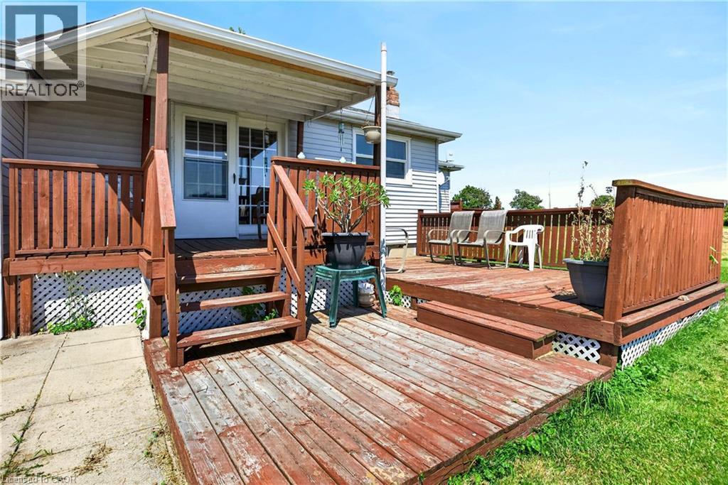 958 Highland Road E, Hamilton, ON - Outdoor With Deck Patio Veranda With Exterior
