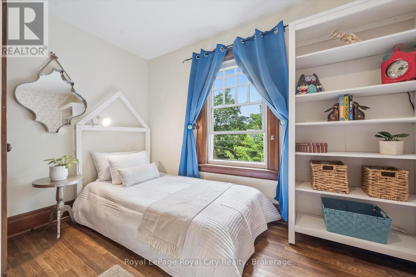83 Durham Street, Guelph (Downtown), ON - Indoor Photo Showing Bedroom