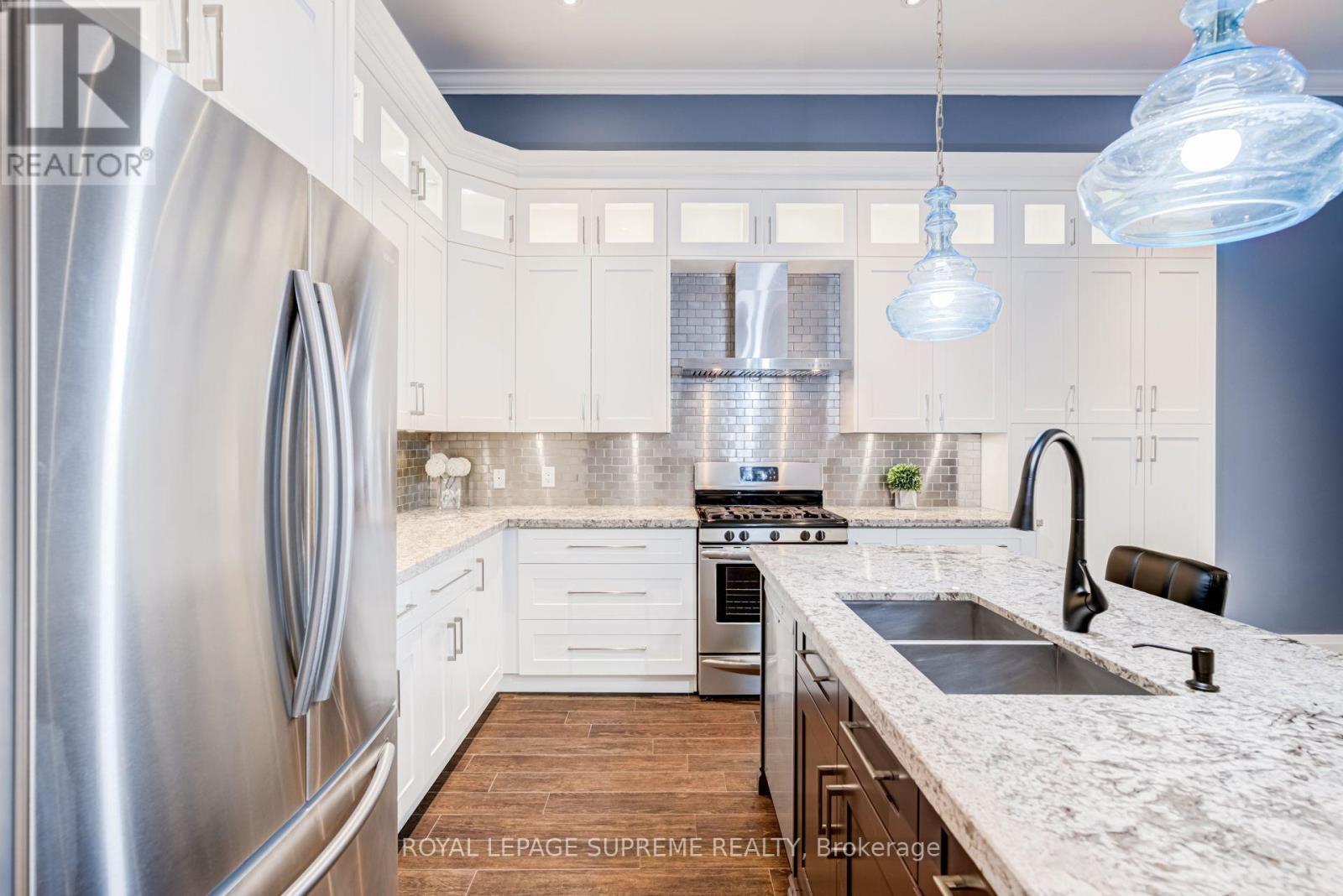 46B Strathnairn Avenue, Toronto, ON - Indoor Photo Showing Kitchen With Stainless Steel Kitchen With Double Sink With Upgraded Kitchen
