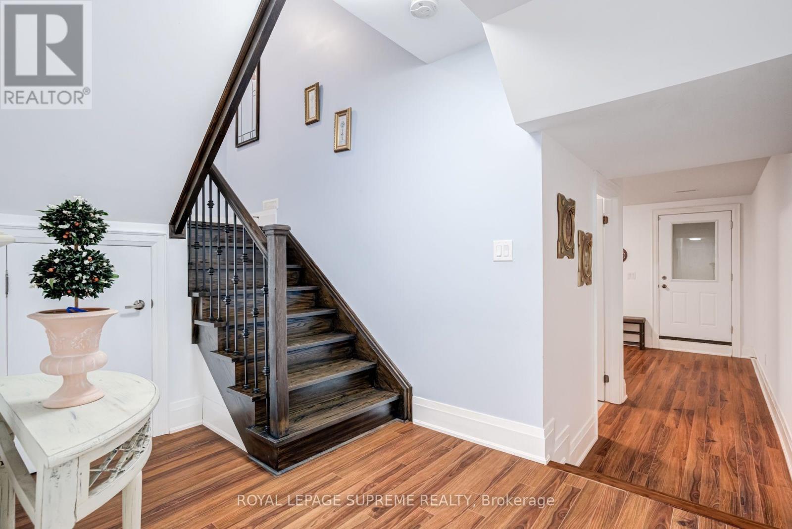 46B Strathnairn Avenue, Toronto, ON - Indoor Photo Showing Other Room