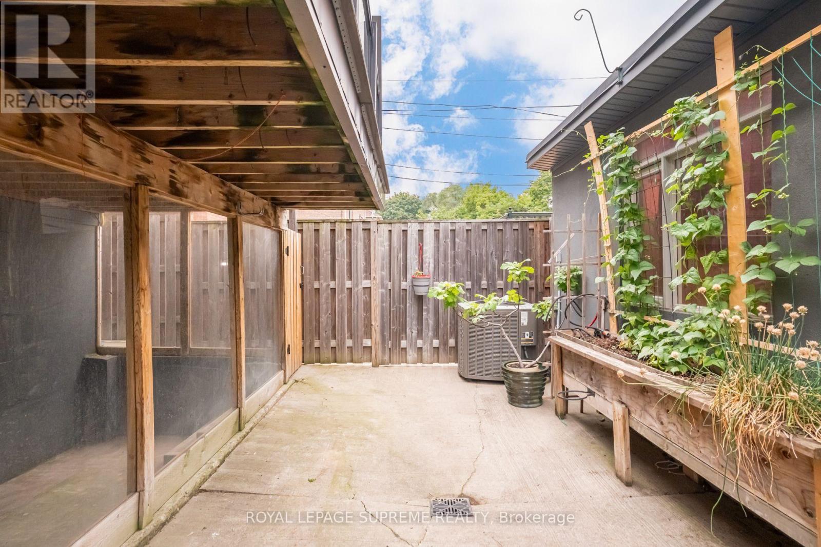 46B Strathnairn Avenue, Toronto, ON - Indoor Photo Showing Basement