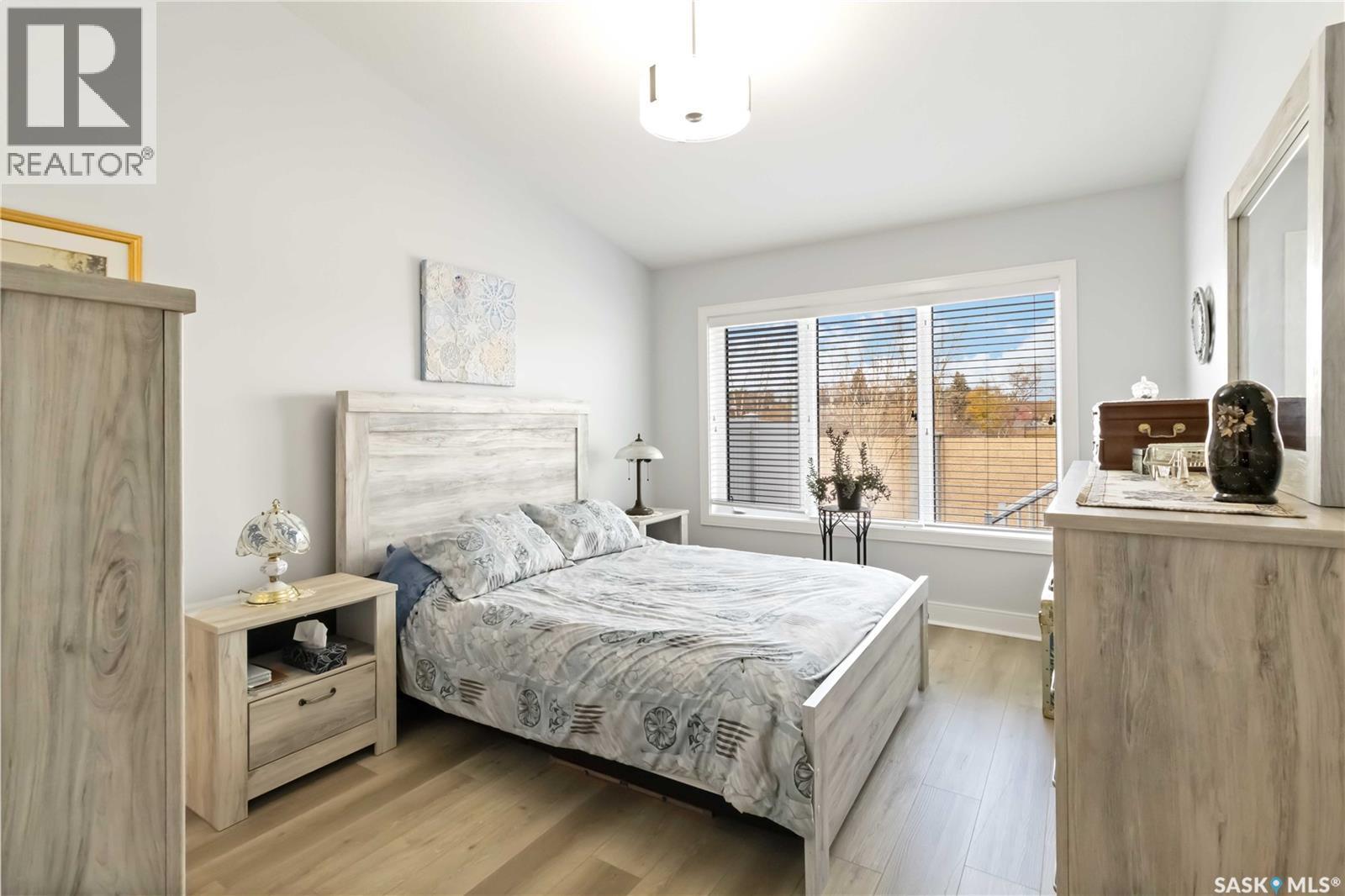 14 3214 11Th Street, Saskatoon, SK - Indoor Photo Showing Bedroom