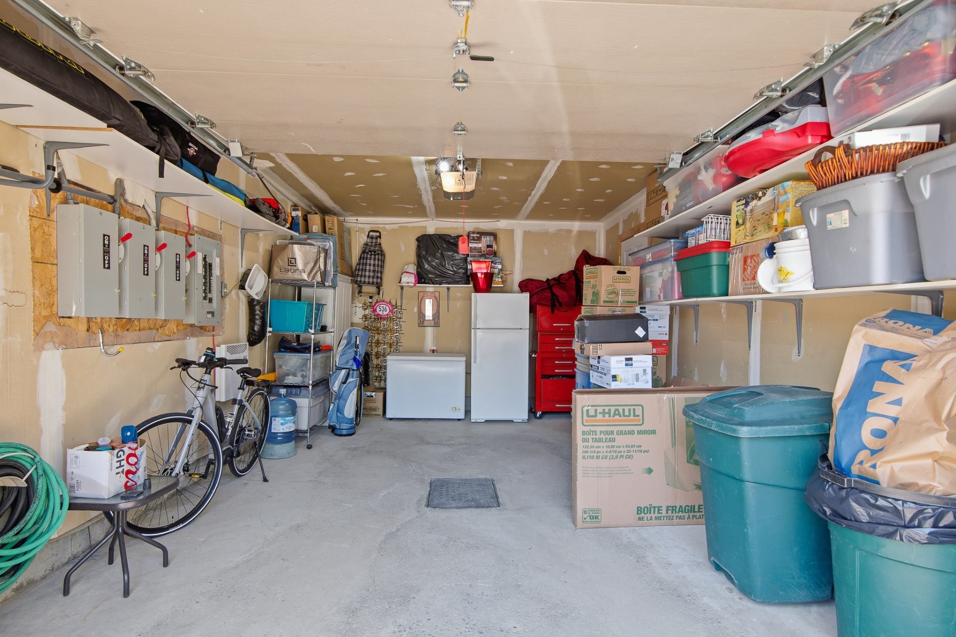 Garage - 10 Rue De La Cime, Gatineau (Hull), QC - Indoor Photo Showing Garage