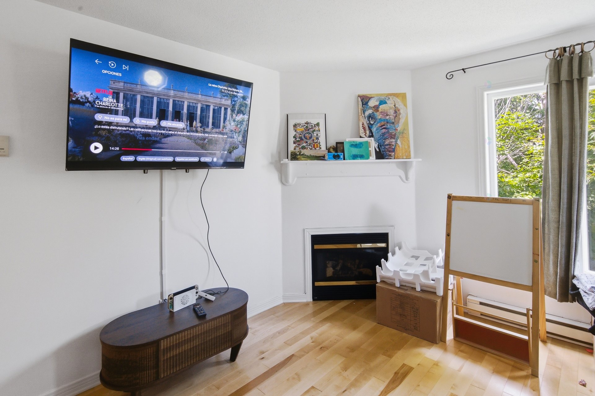 Salon - 10 Rue De La Cime, Gatineau (Hull), QC - Indoor With Fireplace
