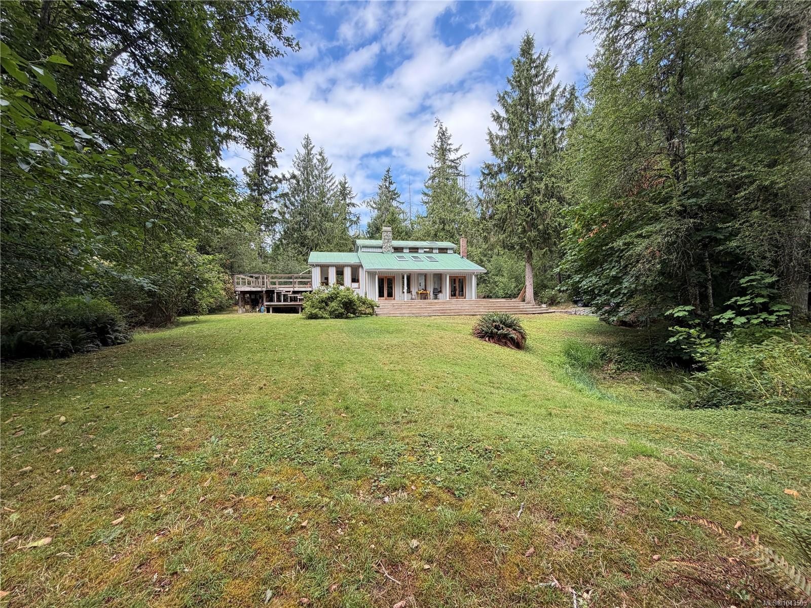 380 Parker Rd, Qualicum Beach, BC