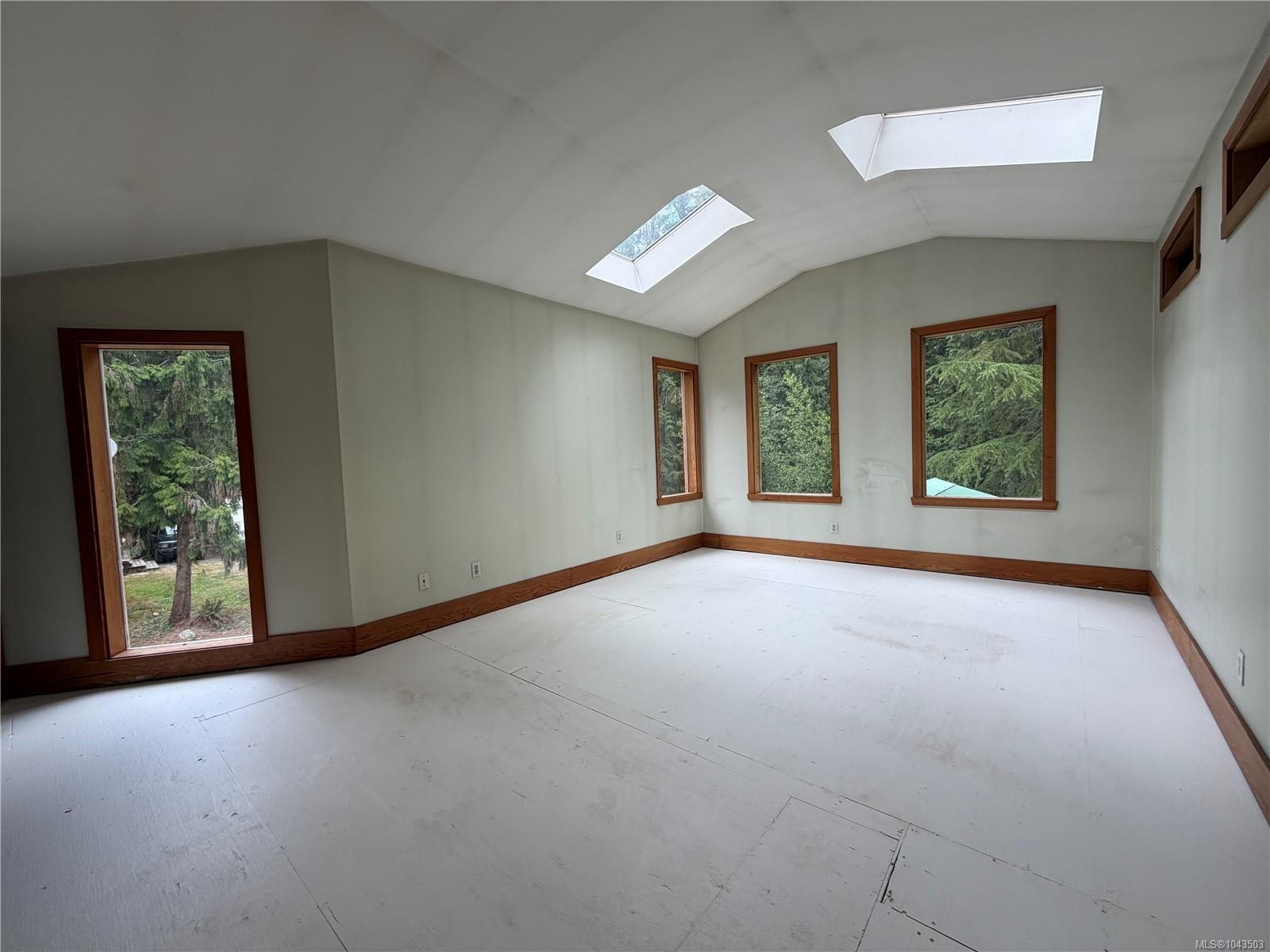380 Parker Rd, Qualicum Beach, BC