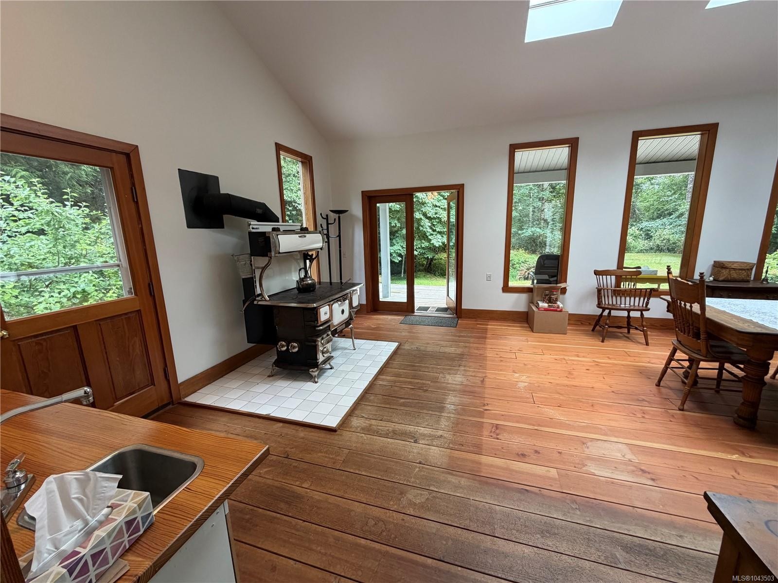 380 Parker Rd, Qualicum Beach, BC