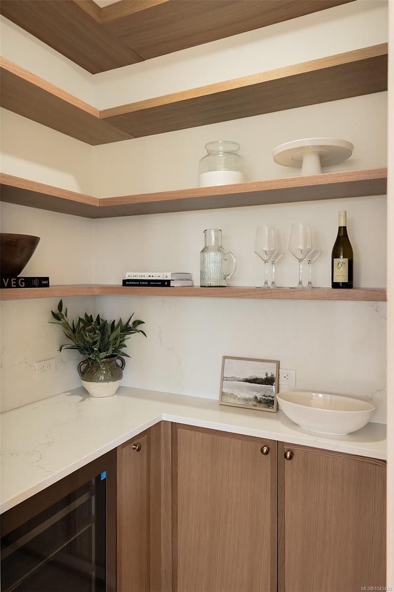 #2-3080 Oakdowne Rd, Oak Bay, BC