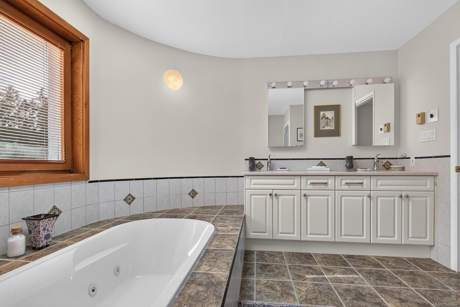 6722 Anzio Rd, Duncan, BC