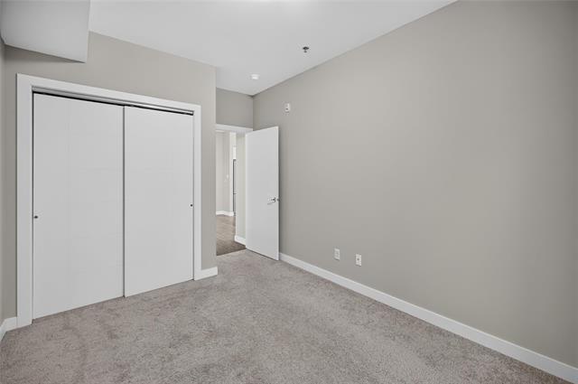 303-25 Van Hull Way, Winnipeg, MB - Indoor Photo Showing Other Room