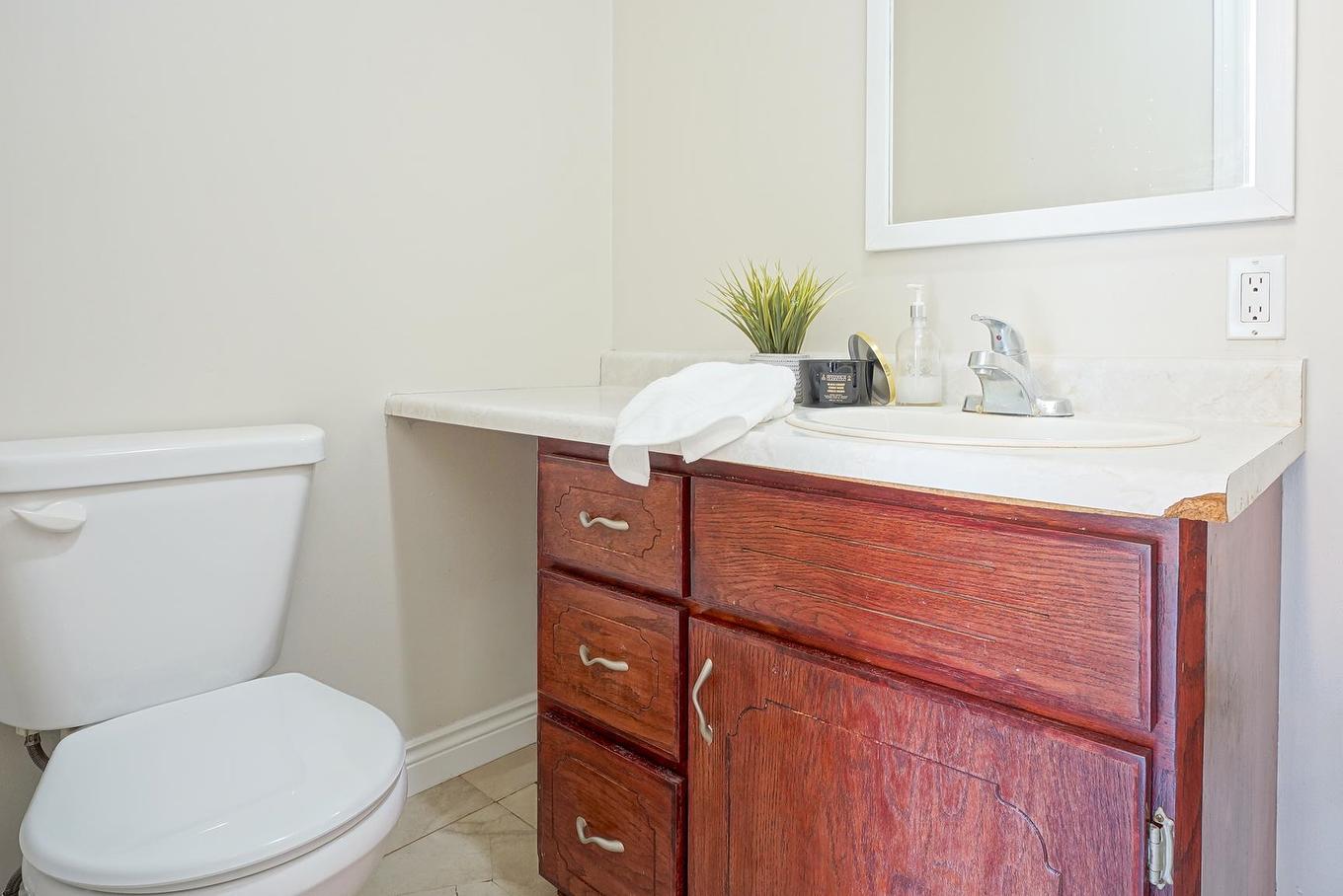 14 St. Catherines Avenue, Stratford, PE - Indoor Photo Showing Bathroom